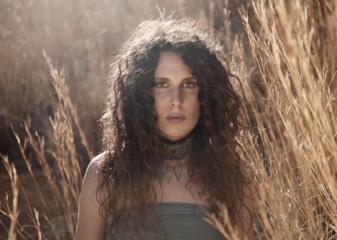 LIVE-Dafné Kritharas-WEB