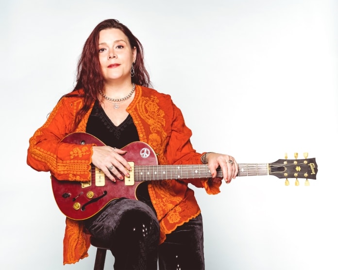 LIVE-La Nuit du Blues de Cabannes-Carolyn Wonderland-WEB